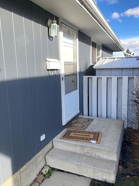 Calgary 3 bedrooms Main Floor for rent. Property photo: 492214-2