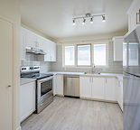*Updated* 2Bdrm 1Bath - 1 Min to LRT - 1 Free Parking
