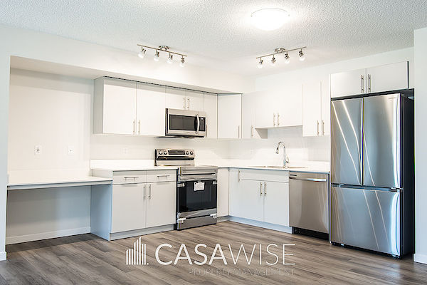 Edmonton 2 bedrooms Townhouse for rent. Property photo: 493932-2