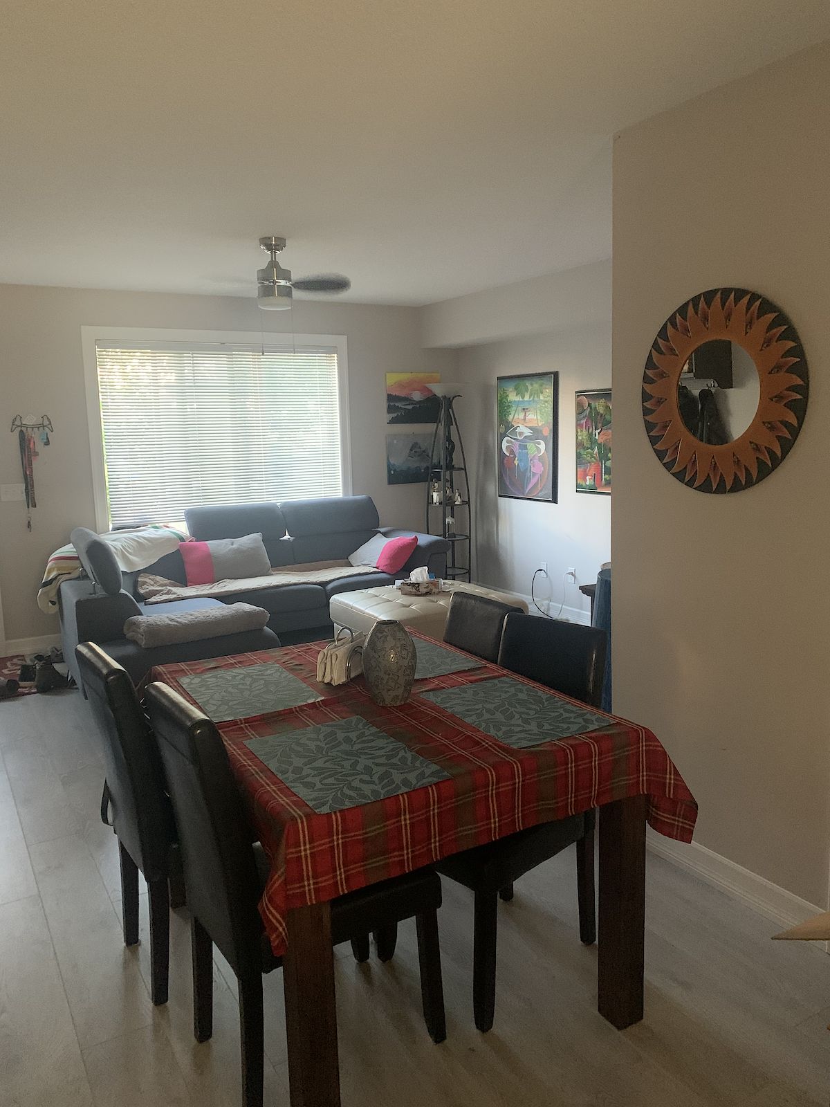 Calgary 2 bedrooms Condo Unit for rent. Property photo: 494029-1