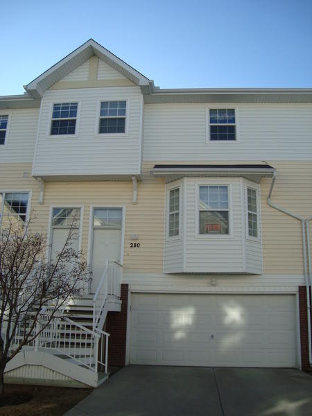 Calgary 3 bedrooms Townhouse for rent. Property photo: 49422-1