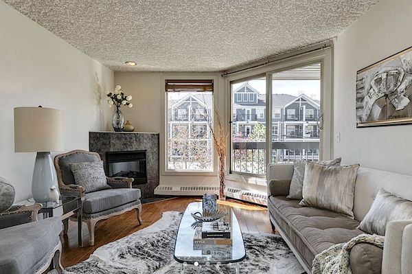Calgary 1 + Den bedrooms Condo Unit for rent. Property photo: 494815-2
