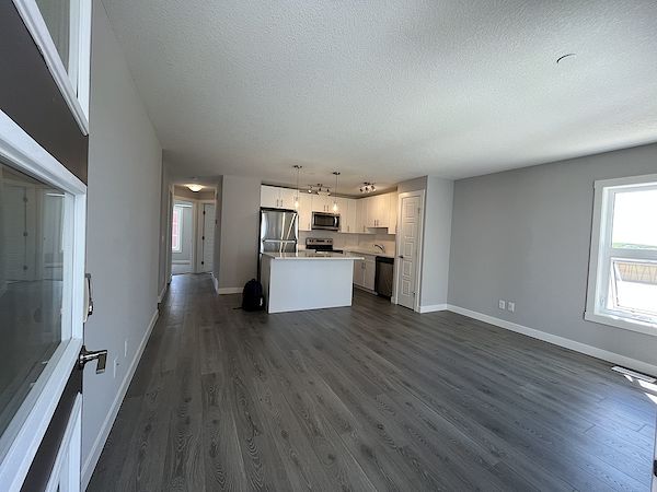 Calgary 2 bedrooms Townhouse for rent. Property photo: 495295-2