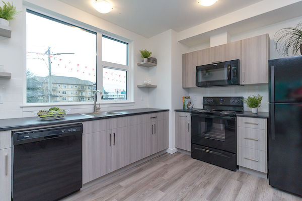 Langford 1 bedrooms Apartment for rent. Property photo: 495521-3