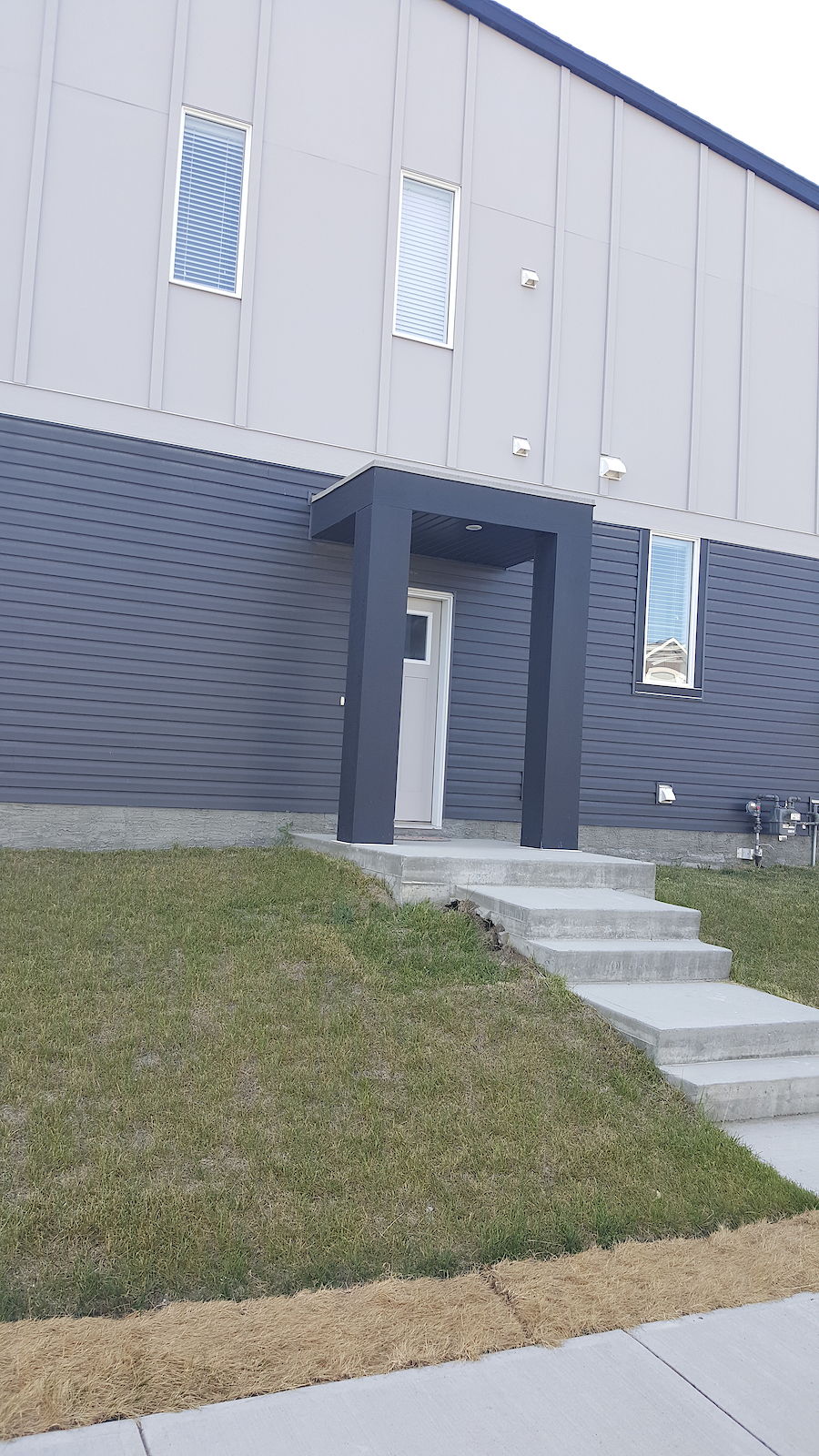 Calgary 1 bedroom Basement for rent. Property photo: 496213-1