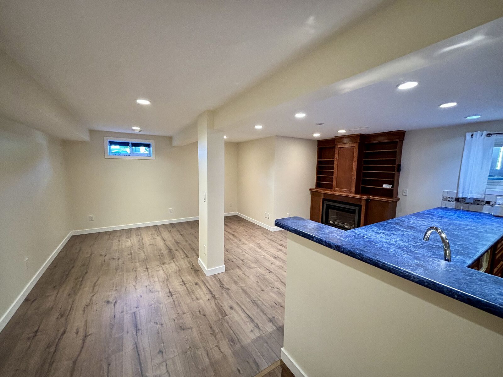 Calgary 2 bedrooms Basement for rent. Property photo: 496763-1
