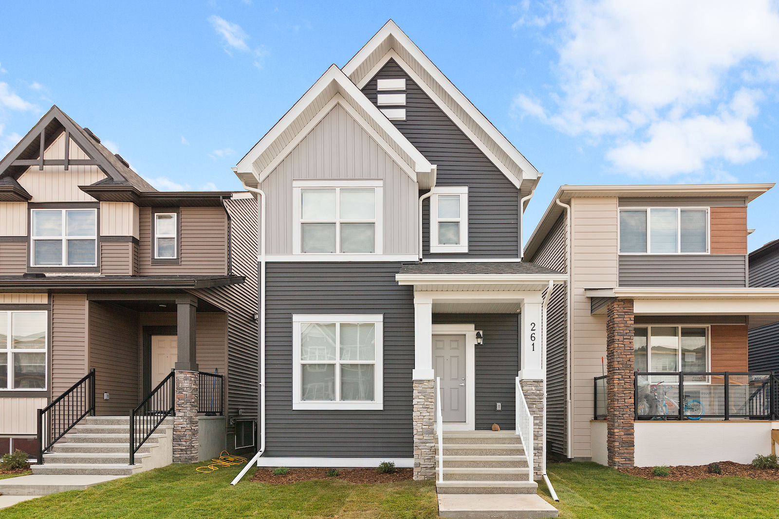 Calgary 3 bedrooms Main Floor for rent. Property photo: 499247-1