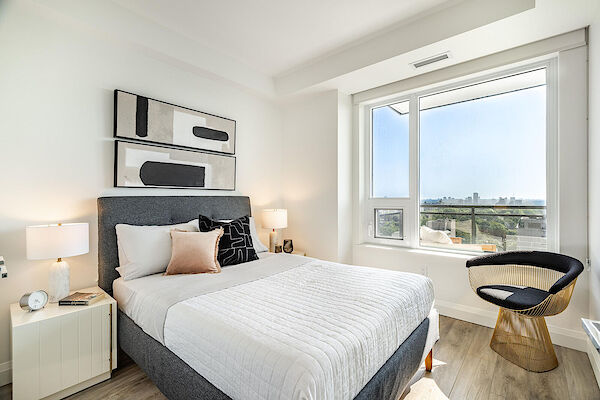 Toronto Pet Friendly Apartment For Rent | The Whitney On Redpath | ID ...