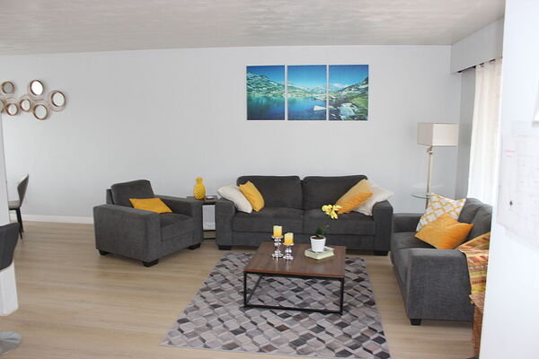 Calgary 3 bedrooms Main Floor for rent. Property photo: 500318-2