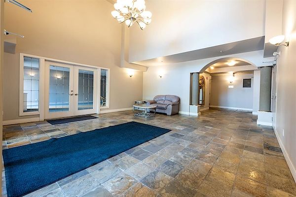 Calgary 1 bedroom Condo Unit for rent. Property photo: 500636-3