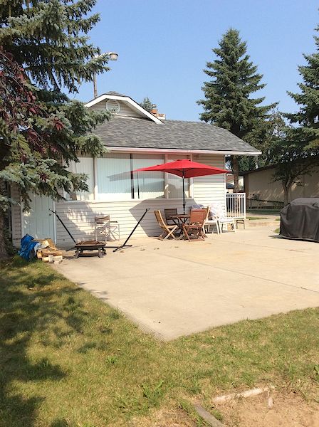 Historic Cottage on Chestermere Lake