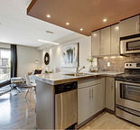Cozy 1 Bedroom Condo in Killarney: 1Bed1Bath