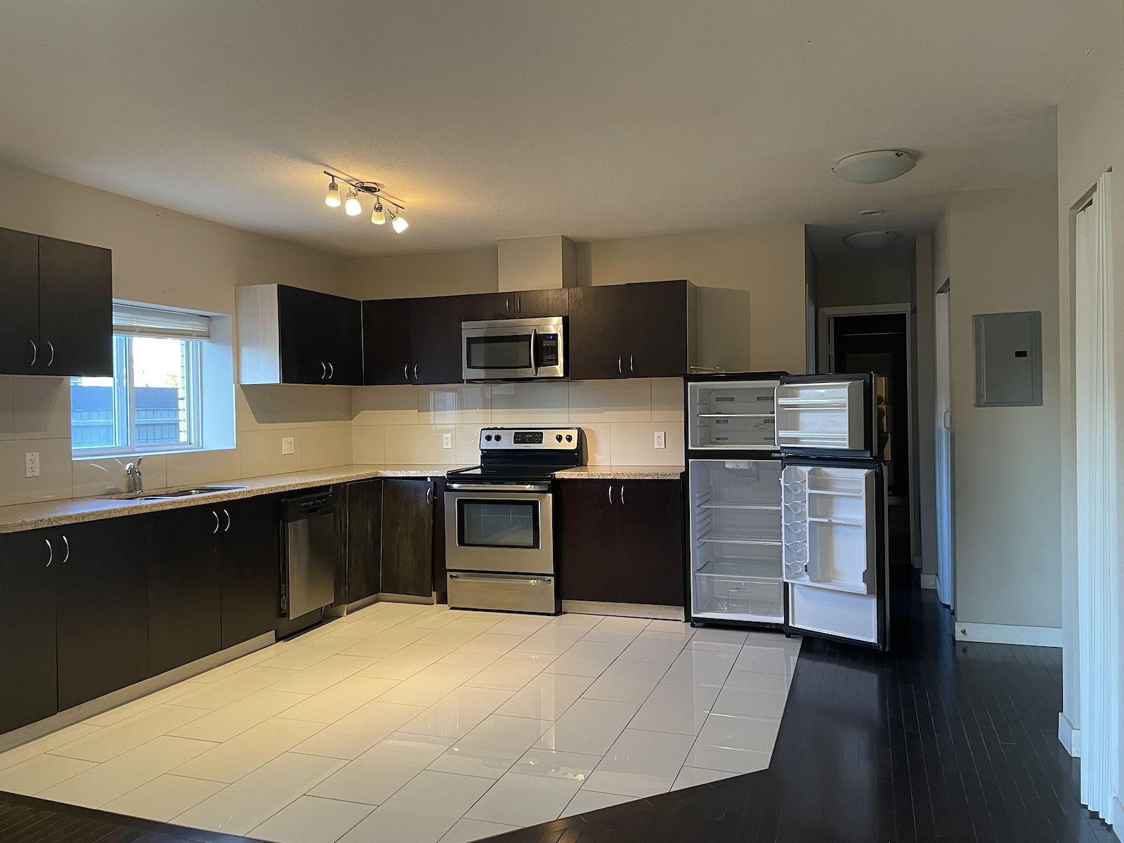 Calgary 1 bedroom Apartment for rent. Property photo: 501104-1