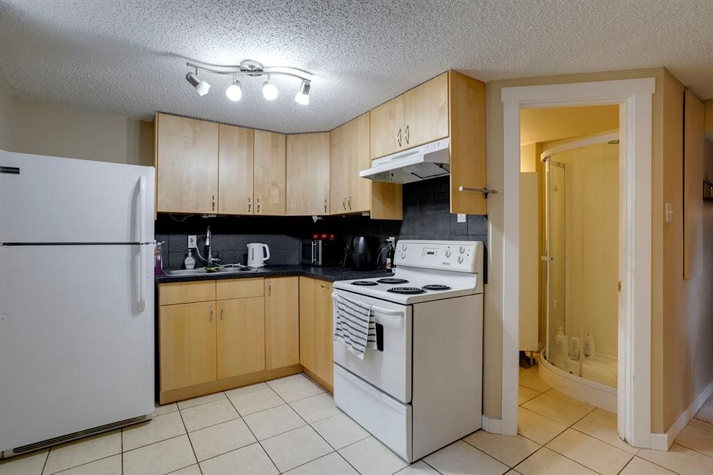 Calgary 2 bedrooms Basement for rent. Property photo: 501574-1
