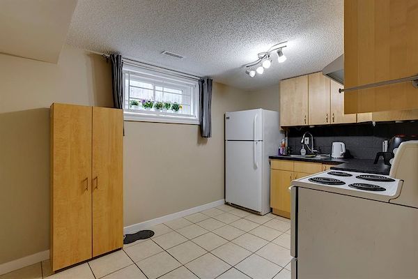 Calgary 2 bedrooms Basement for rent. Property photo: 501574-3