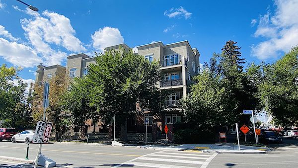 2 bedroom, 2 bathroom condo @ mission