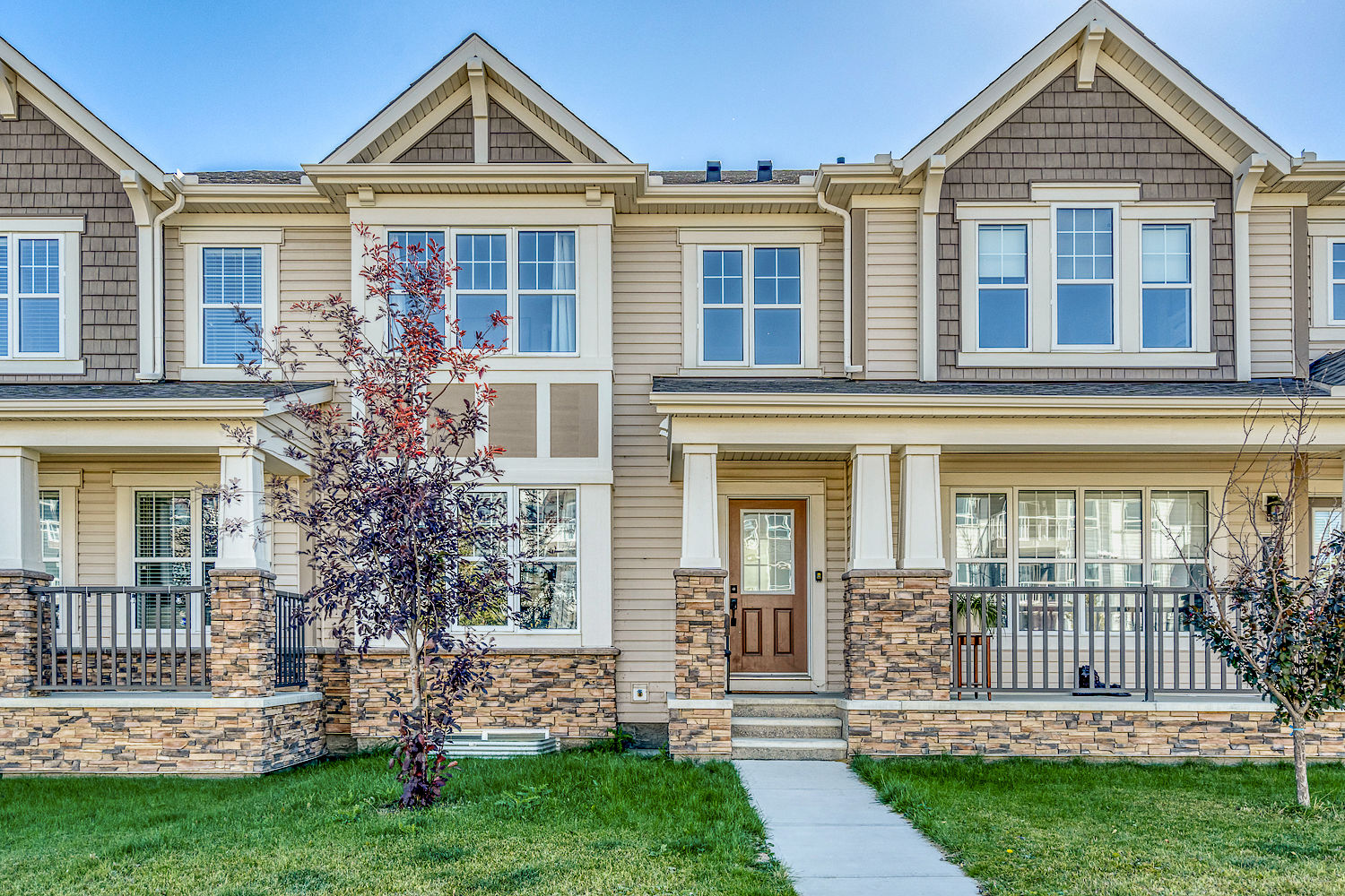 Calgary 3 bedrooms Triplex for rent. Property photo: 502823-1