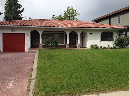 Bungalow in St. Andrews Heights