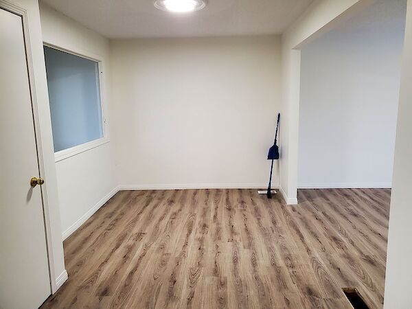 Calgary 3 bedrooms Main Floor for rent. Property photo: 50315-2