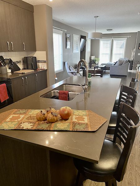 Calgary 2 bedrooms Townhouse for rent. Property photo: 504004-3