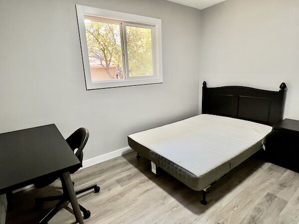Calgary 1 bedroom Room For Rent for rent. Property photo: 504683-3
