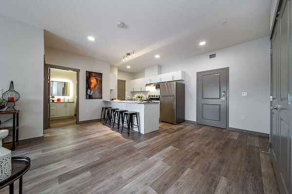 Edmonton 2 bedrooms Apartment for rent. Property photo: 505023-2