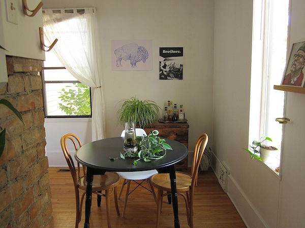 Calgary 1 + Den bedrooms Main Floor for rent. Property photo: 506500-2