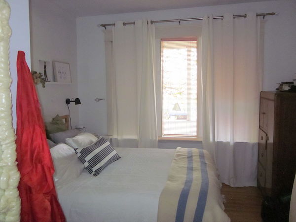 Calgary 1 + Den bedrooms Main Floor for rent. Property photo: 506500-3