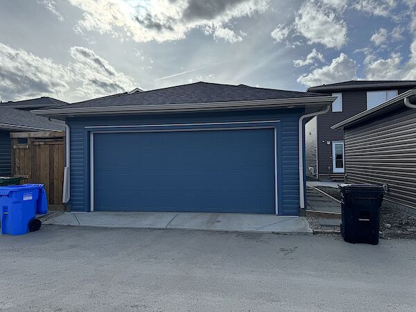Calgary 3 + Den bedrooms House for rent. Property photo: 506659-3