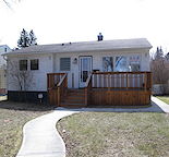 West Hillhurst bungalow near UoC, Hospital, River and Downtown