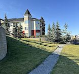 2 bedroom 2 bathroom, walk out condo