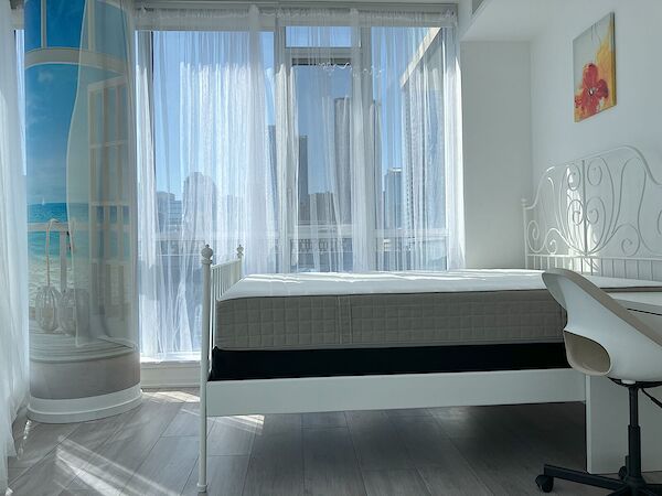 Luxury Furnished Modern Sunny Rooms in Downtown-$950 $1150 $1400 at your Choice