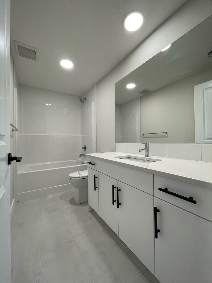 Calgary 2 bedrooms Basement for rent. Property photo: 508829-1