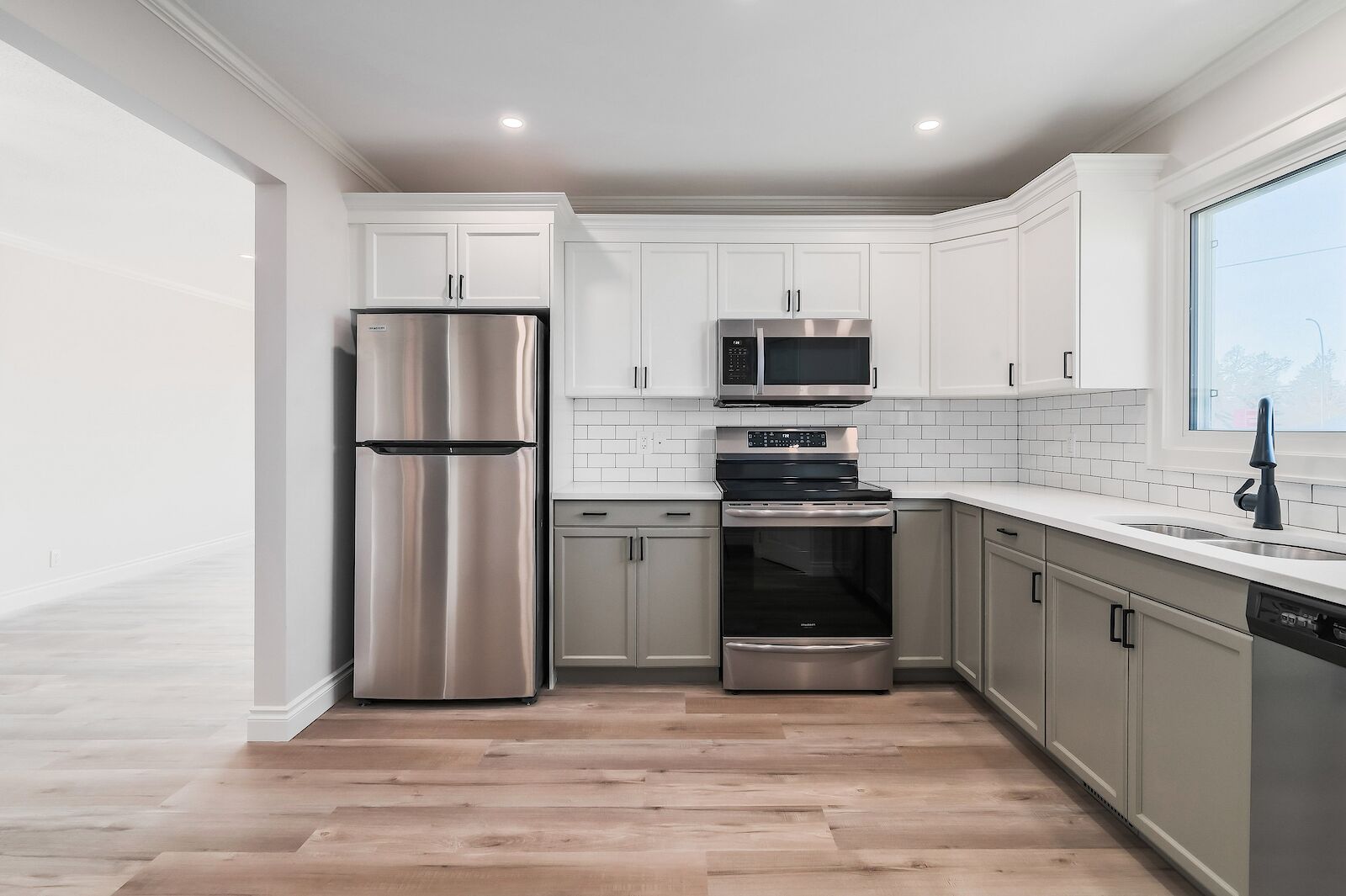 Calgary 2 bedrooms Main Floor for rent. Property photo: 511635-1