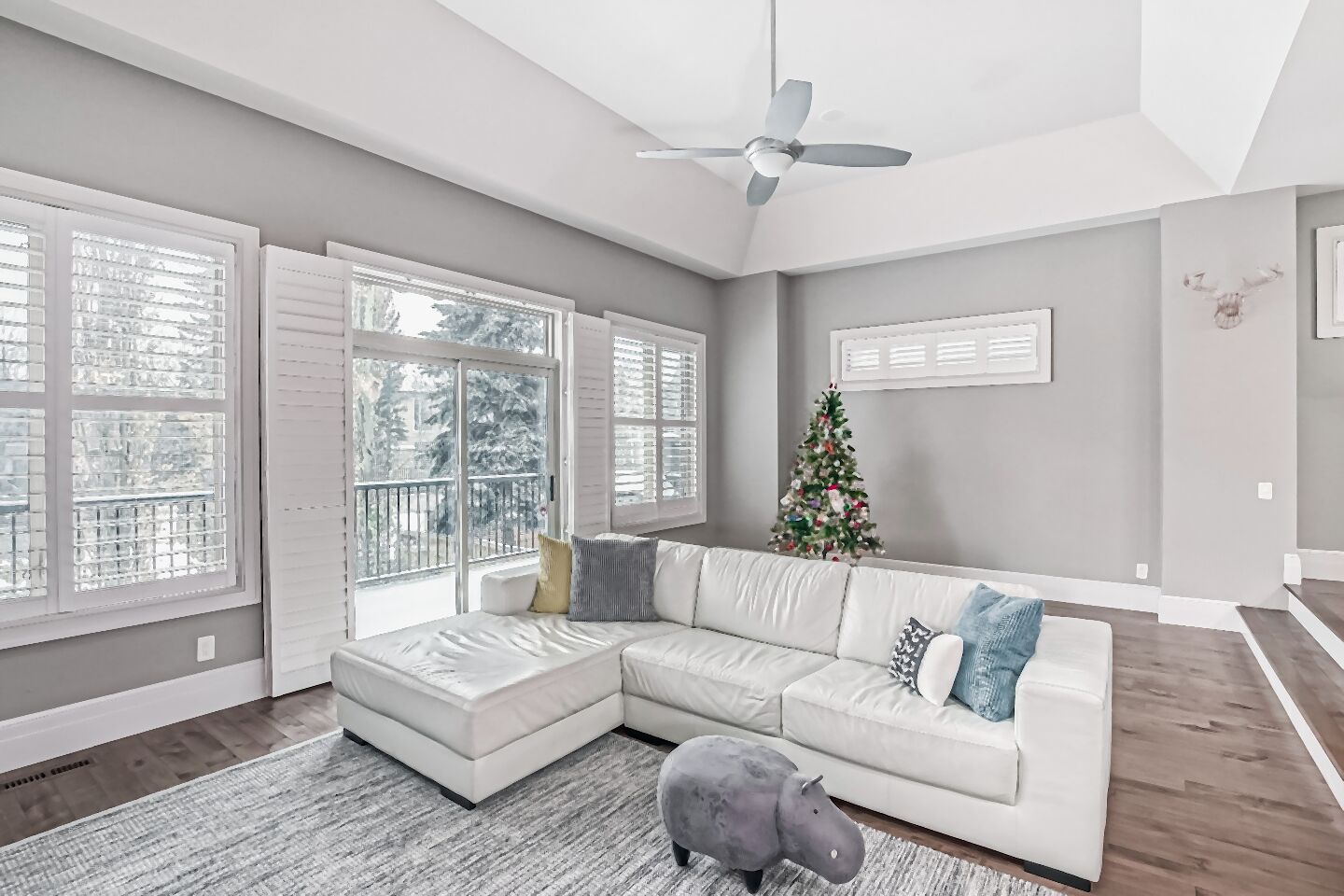 Calgary 4 bedrooms House for rent. Property photo: 511667-1