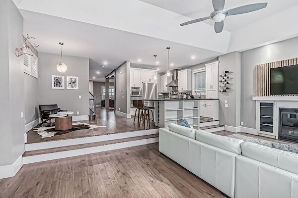 Calgary 4 bedrooms House for rent. Property photo: 511667-3