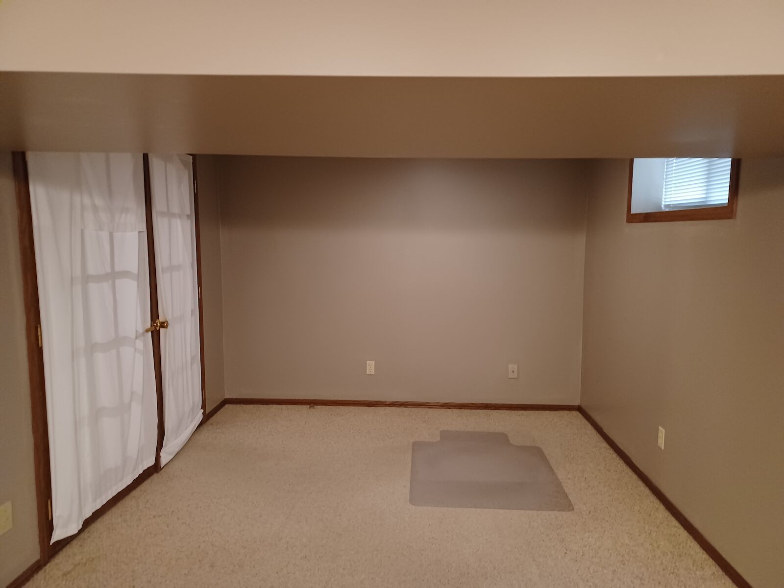 Calgary 1 bedroom Room For Rent for rent. Property photo: 512473-1