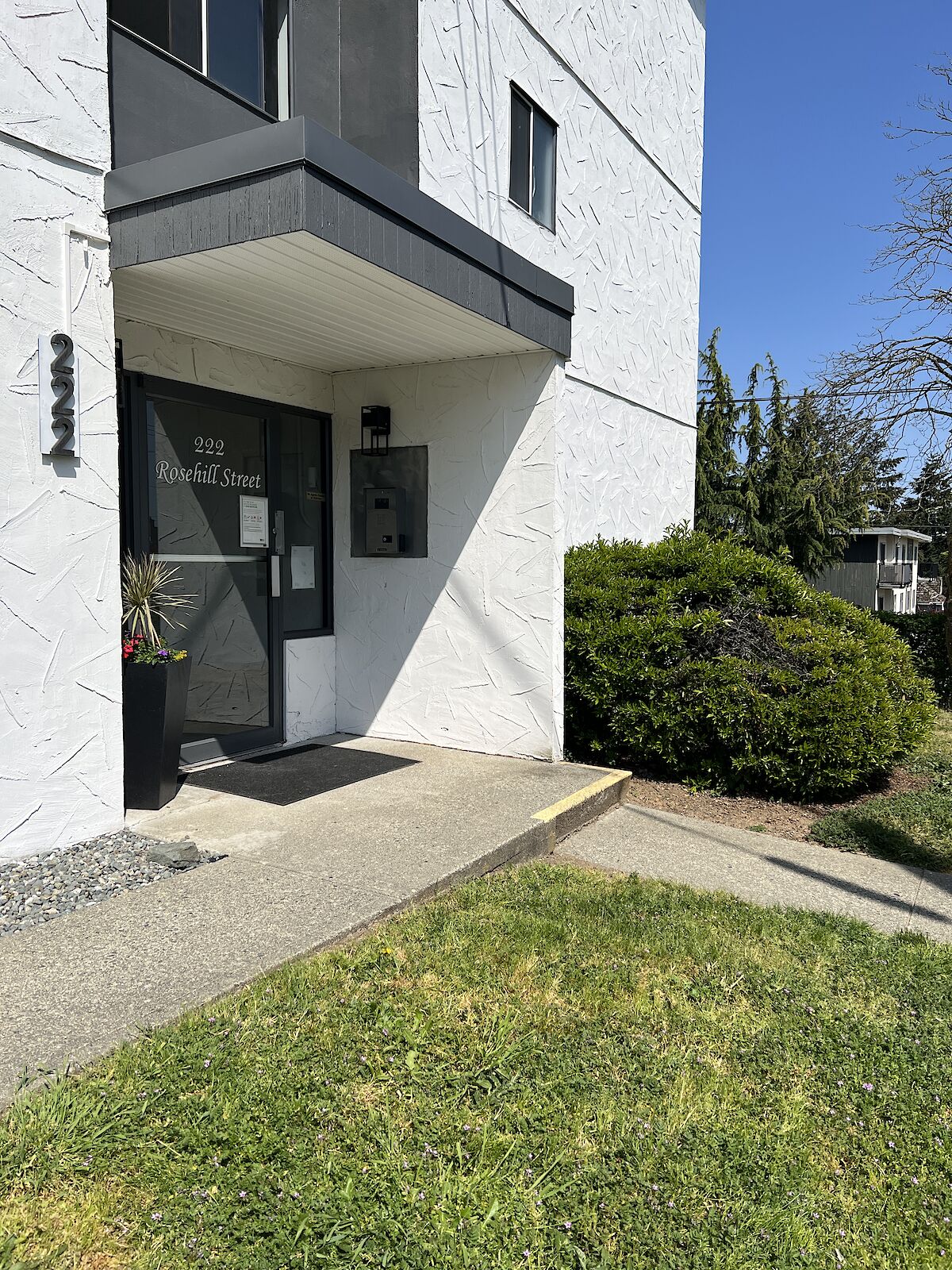 Nanaimo 1 bedroom Apartment for rent. Property photo: 512953-1