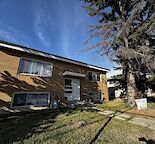 2 bedroom apartment in Collingwood with single garage and storage