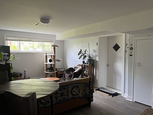 Calgary 2 bedrooms Basement for rent. Property photo: 513204-2