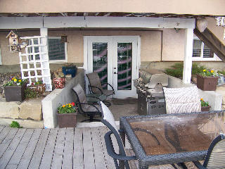 Calgary 2 + Den bedrooms Basement for rent. Property photo: 51337-1