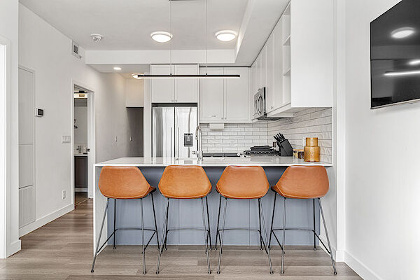 Calgary 2 bedrooms Condo Unit for rent. Property photo: 515561-3