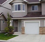 Two-Bedroom + Bonus Room Townhouse in Royal Oak