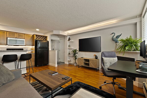 Calgary 1 bedroom Condo Unit for rent. Property photo: 516321-2