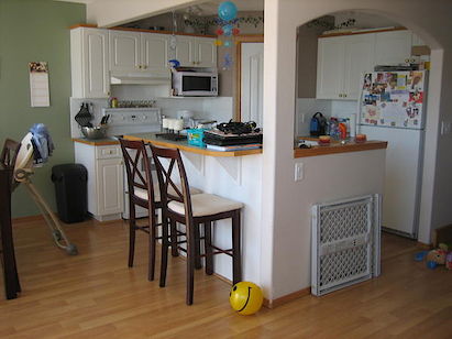 Calgary 4 bedrooms House for rent. Property photo: 51709-2