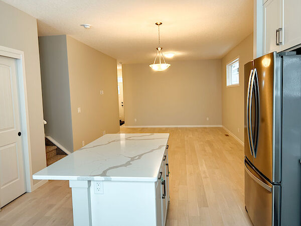 Calgary 3 + Den bedrooms House for rent. Property photo: 518030-2