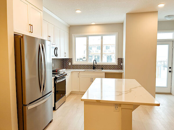 Calgary 3 + Den bedrooms House for rent. Property photo: 518030-3