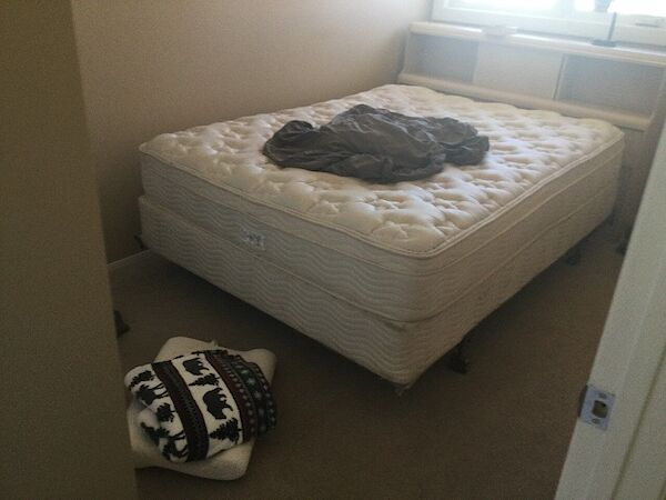 Calgary 2 bedrooms Room For Rent for rent. Property photo: 518429-2