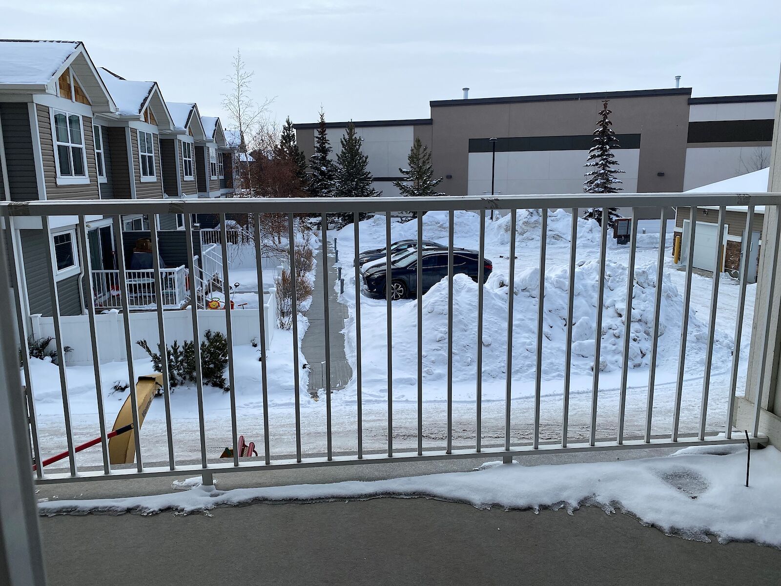 Calgary 2 bedrooms Condo Unit for rent. Property photo: 518874-1