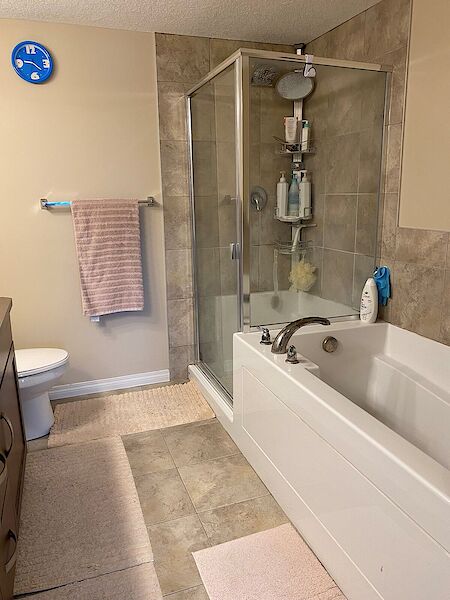 Calgary 2 bedrooms Condo Unit for rent. Property photo: 518874-3